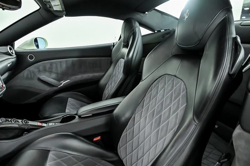 2016 Ferrari California T - Image 22 of 31