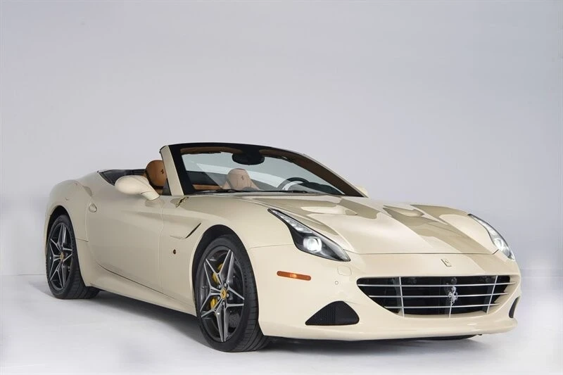 2016 Ferrari California T - Image 2 of 21