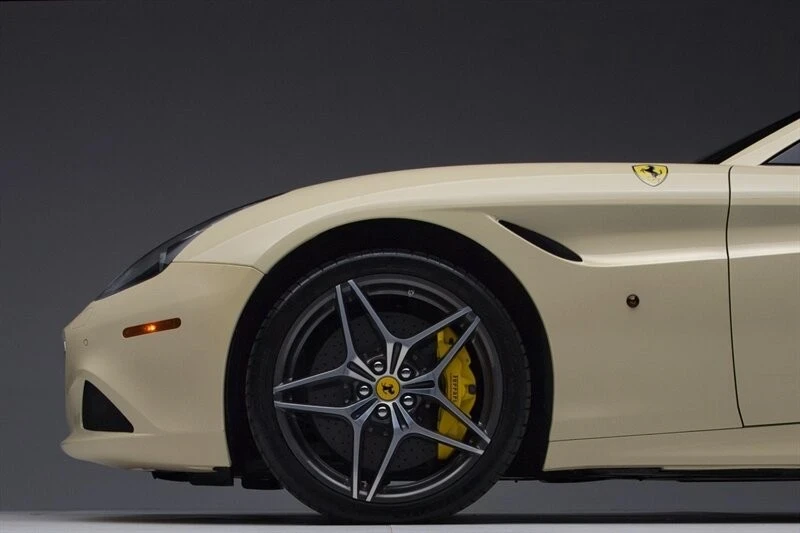 2016 Ferrari California T - Image 6 of 21