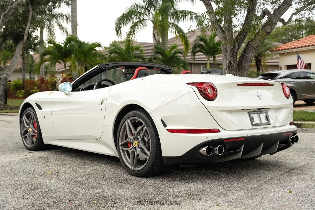 2016 Ferrari California T - Image 6 of 12