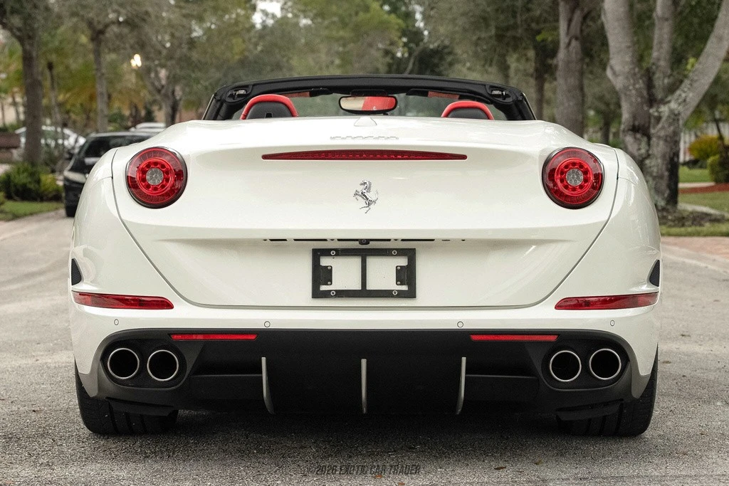 2016 Ferrari California T - Image 7 of 12