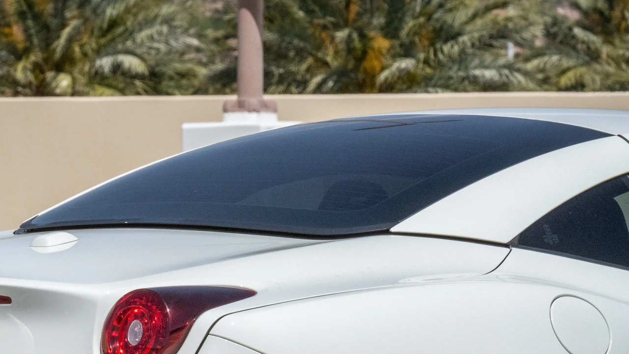 2016 Ferrari California T - Image 22 of 31