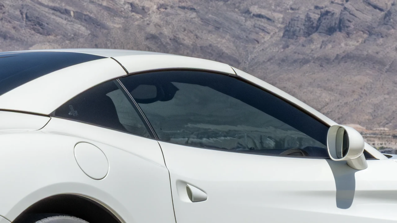 2016 Ferrari California T - Image 23 of 31