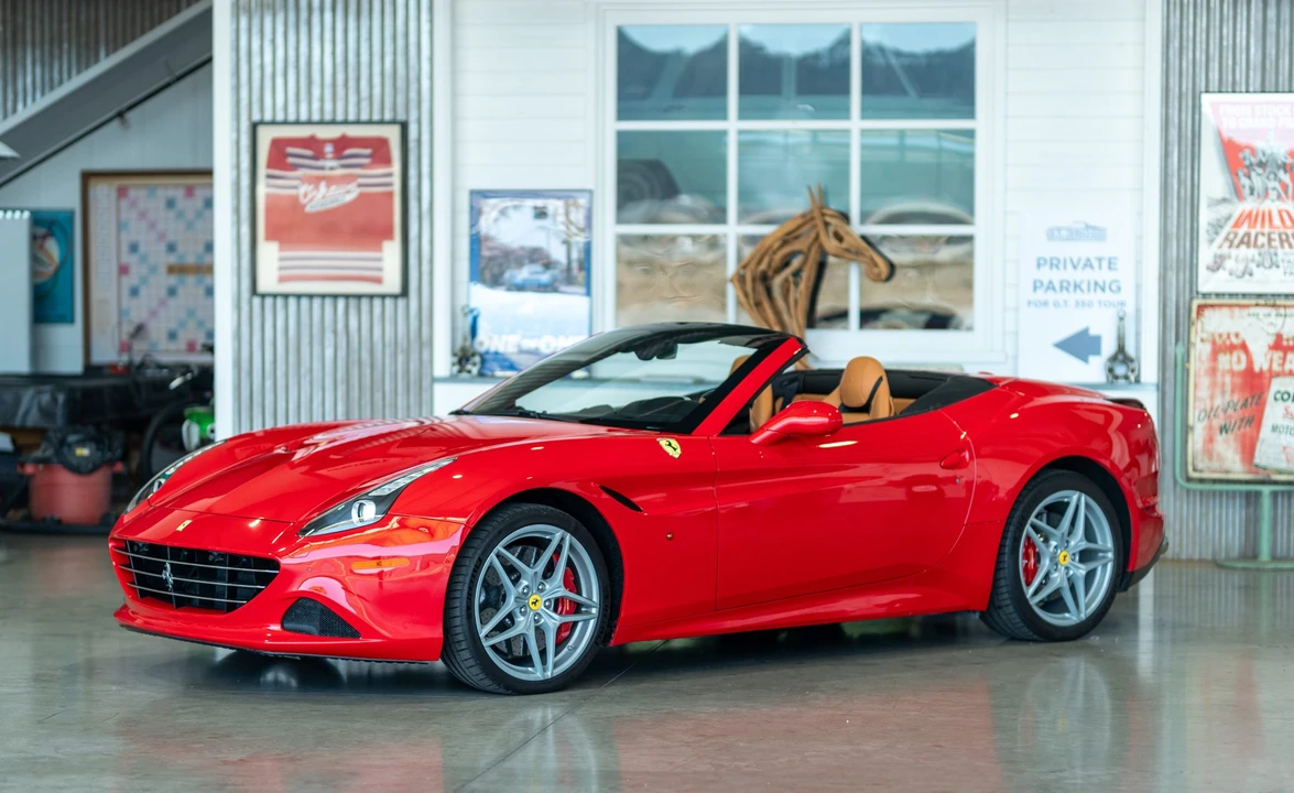 2016 Ferrari California T - Image 5 of 31