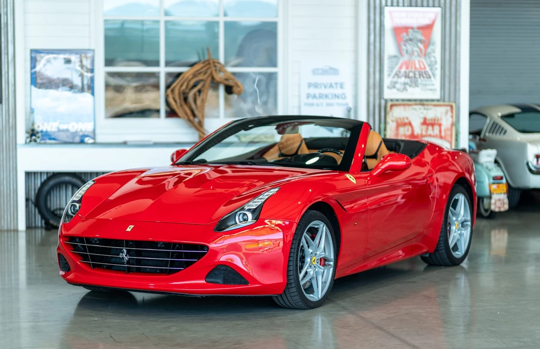 2016 Ferrari California T - Image 13 of 31