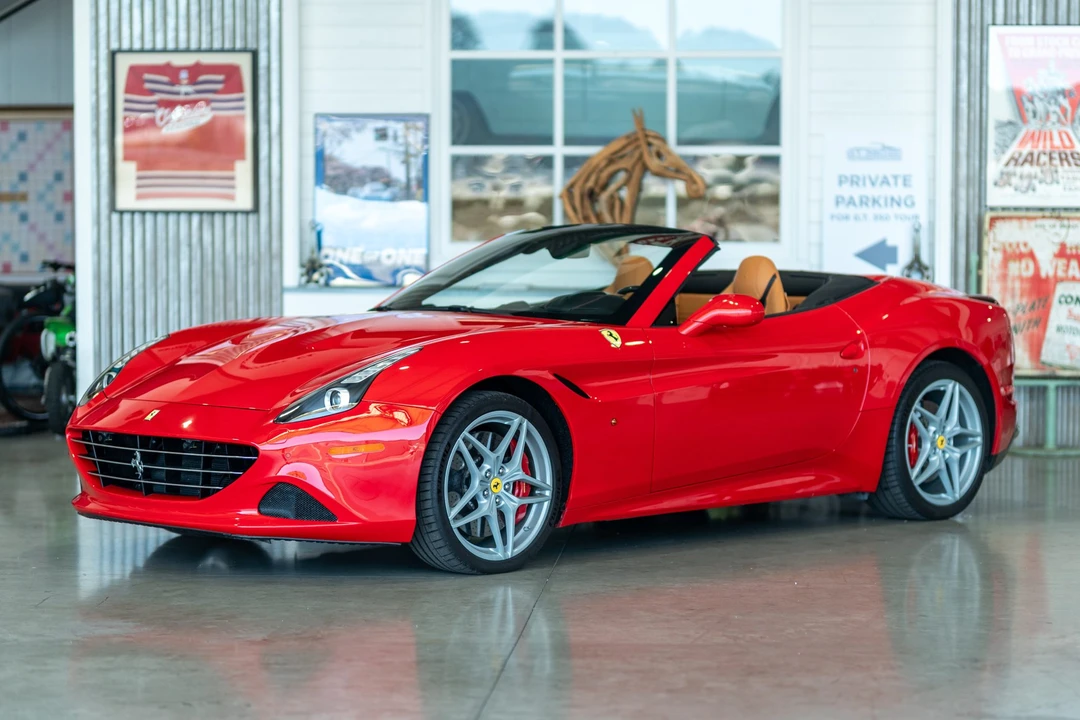 2016 Ferrari California T - Image 9 of 31