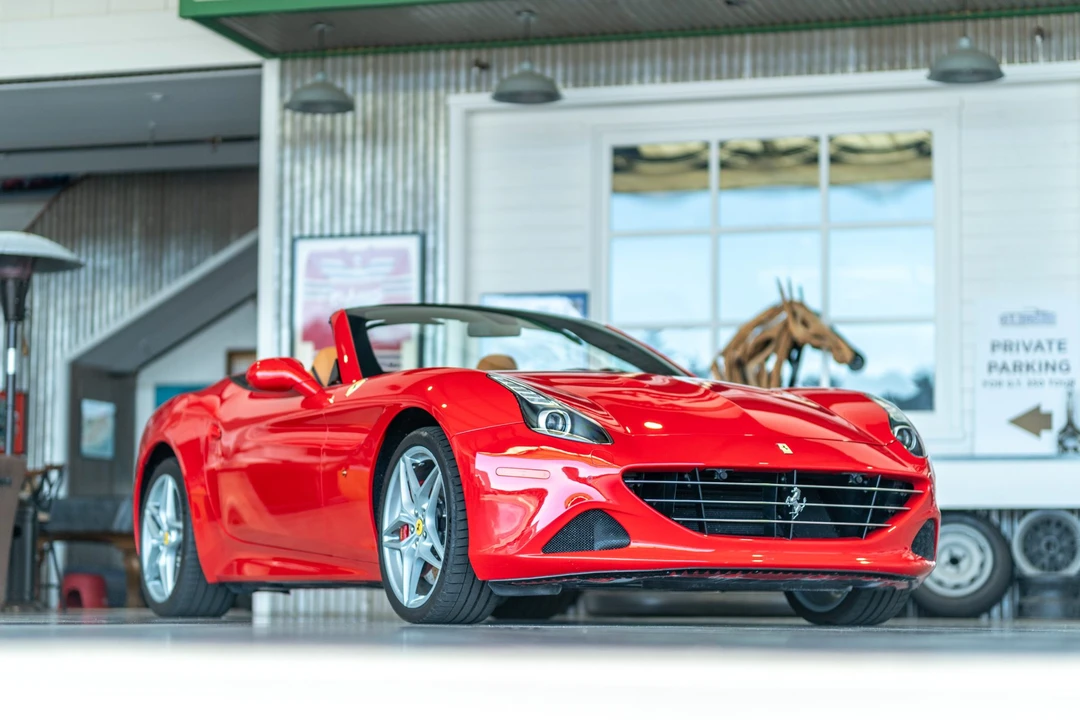 2016 Ferrari California T - Image 28 of 31