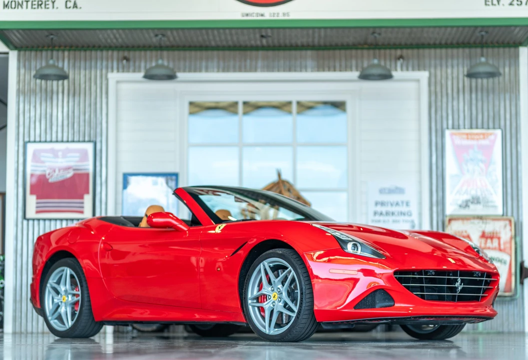 2016 Ferrari California T - Image 31 of 31