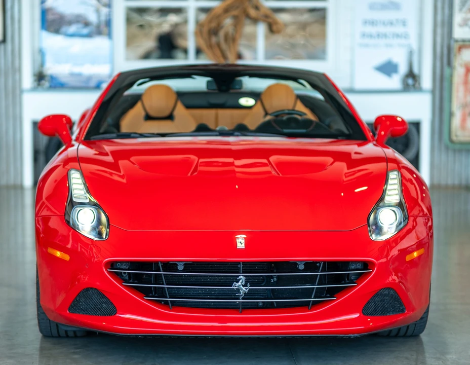 2016 Ferrari California T - Image 23 of 31
