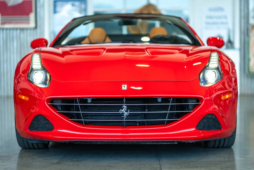 2016 Ferrari California T - Image 22 of 31