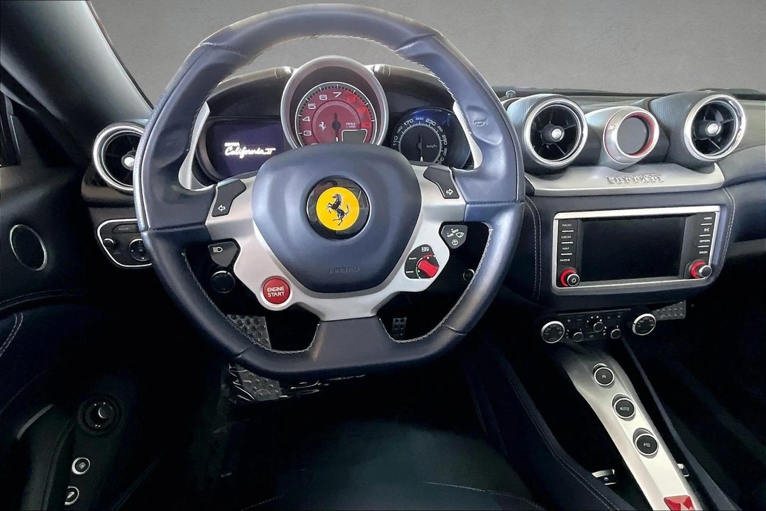 2016 Ferrari California T - Image 7 of 23