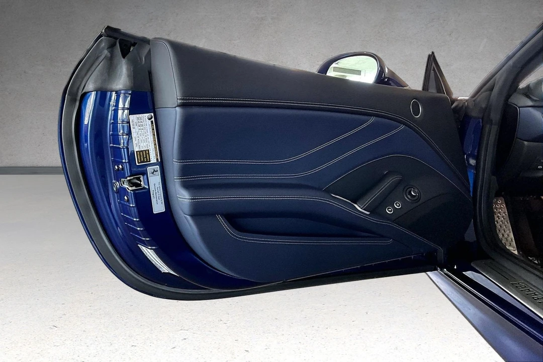 2016 Ferrari California T - Image 14 of 23