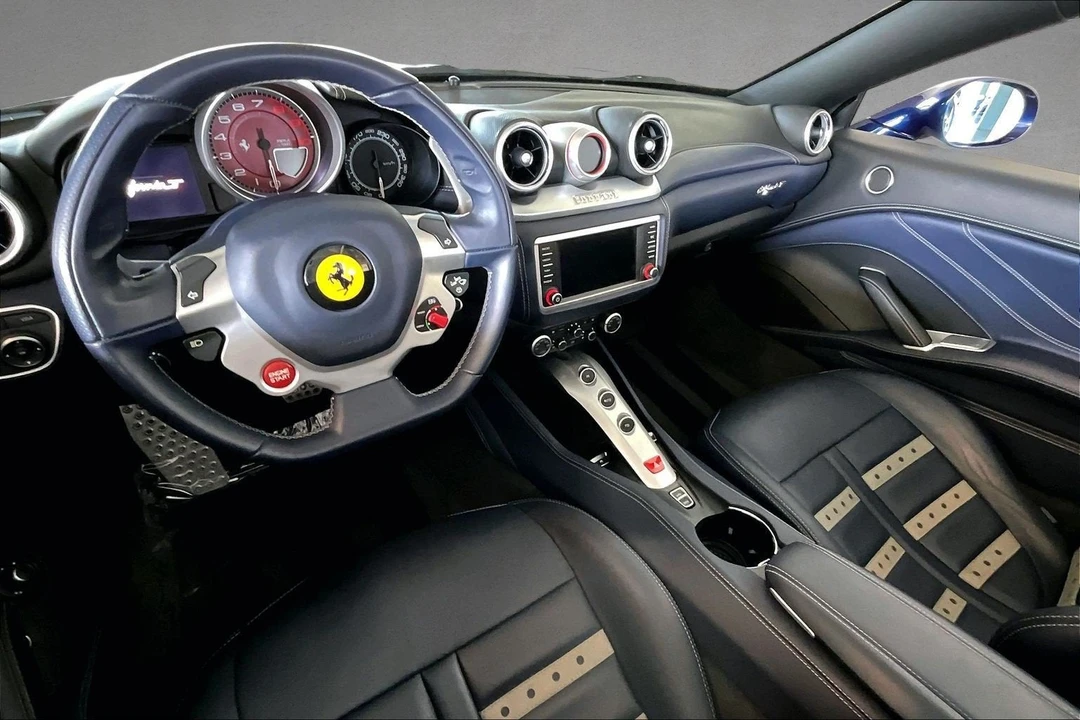 2016 Ferrari California T - Image 6 of 23