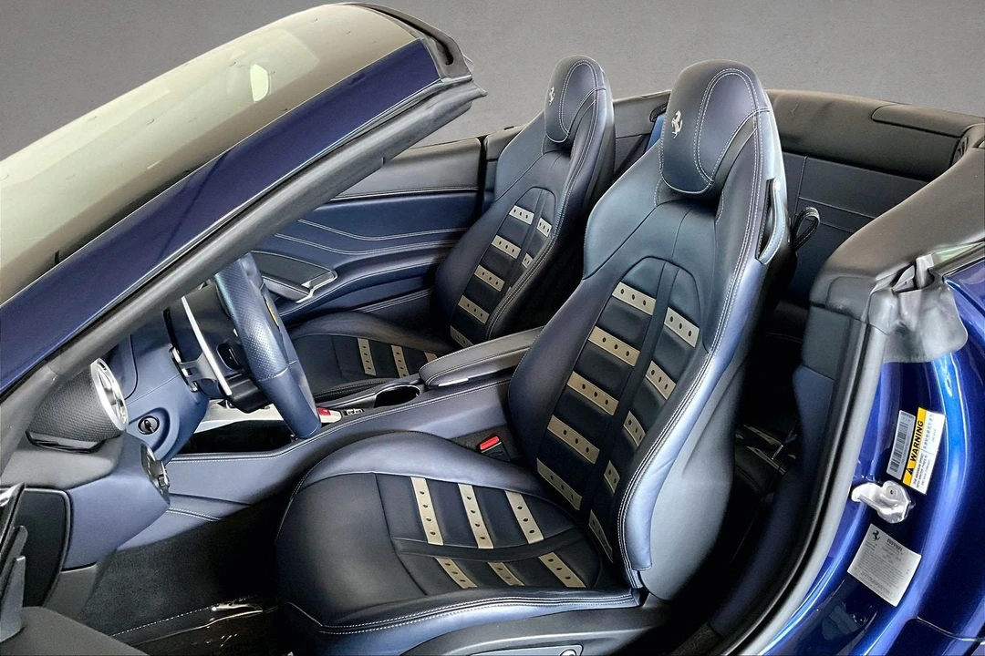 2016 Ferrari California T - Image 15 of 23