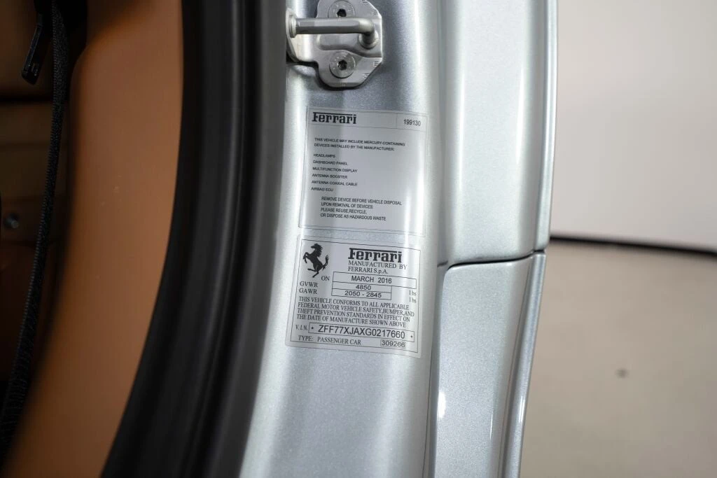 2016 Ferrari California T - Image 26 of 31