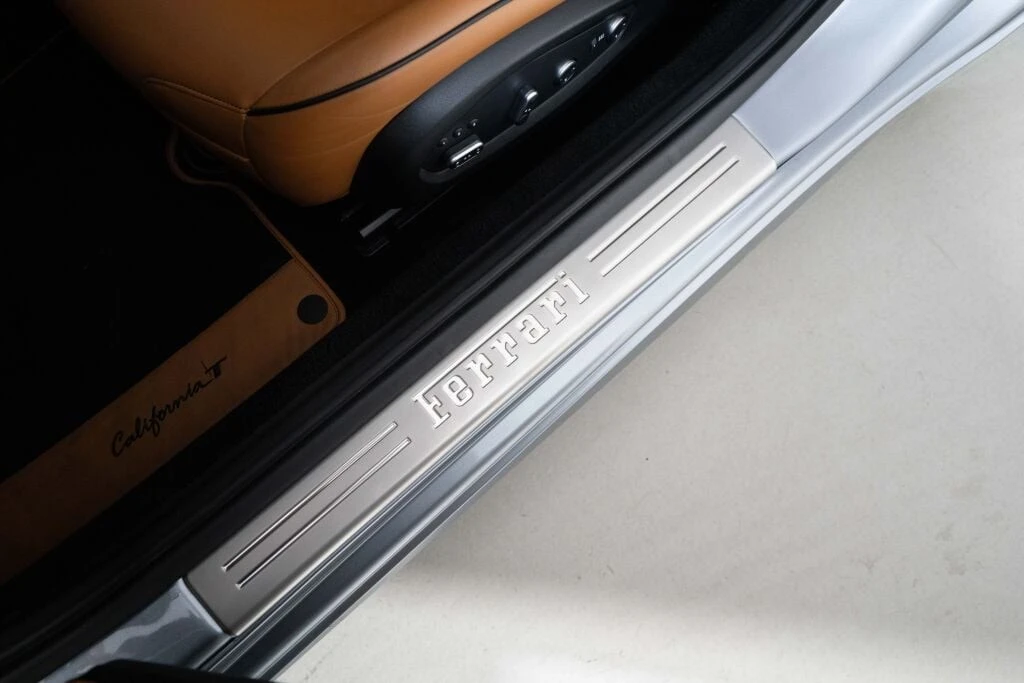 2016 Ferrari California T - Image 27 of 31