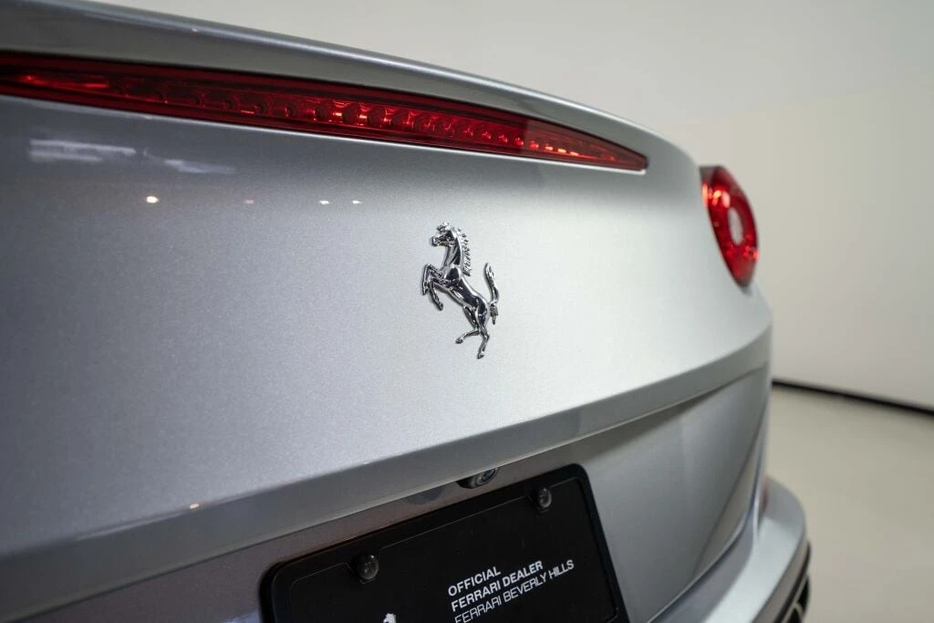 2016 Ferrari California T - Image 29 of 31