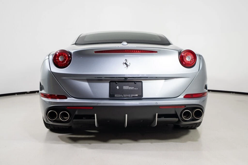 2016 Ferrari California T - Image 5 of 31