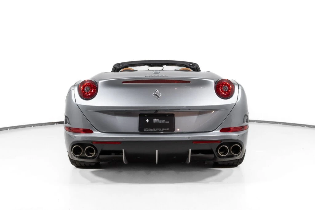 2016 Ferrari California T - Image 5 of 31