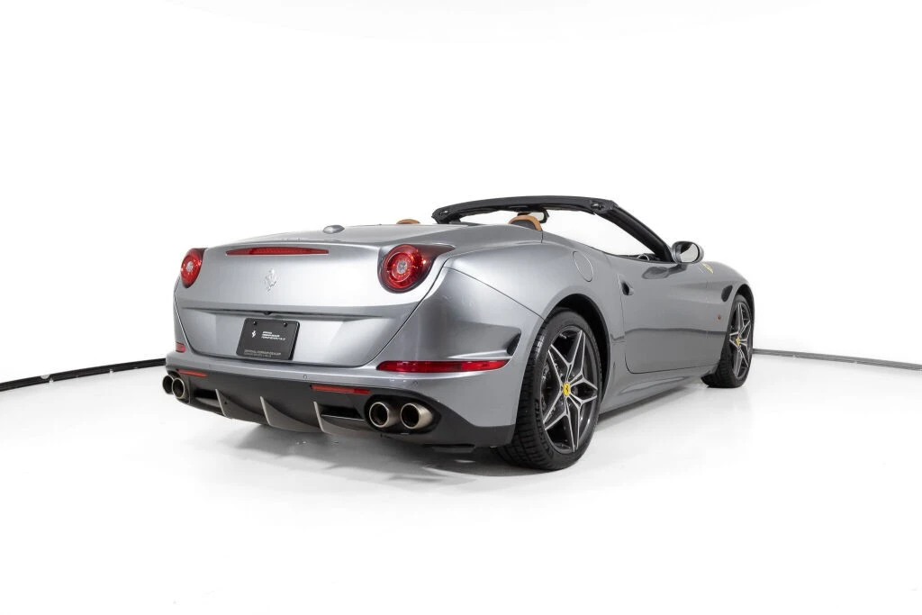 2016 Ferrari California T - Image 7 of 31