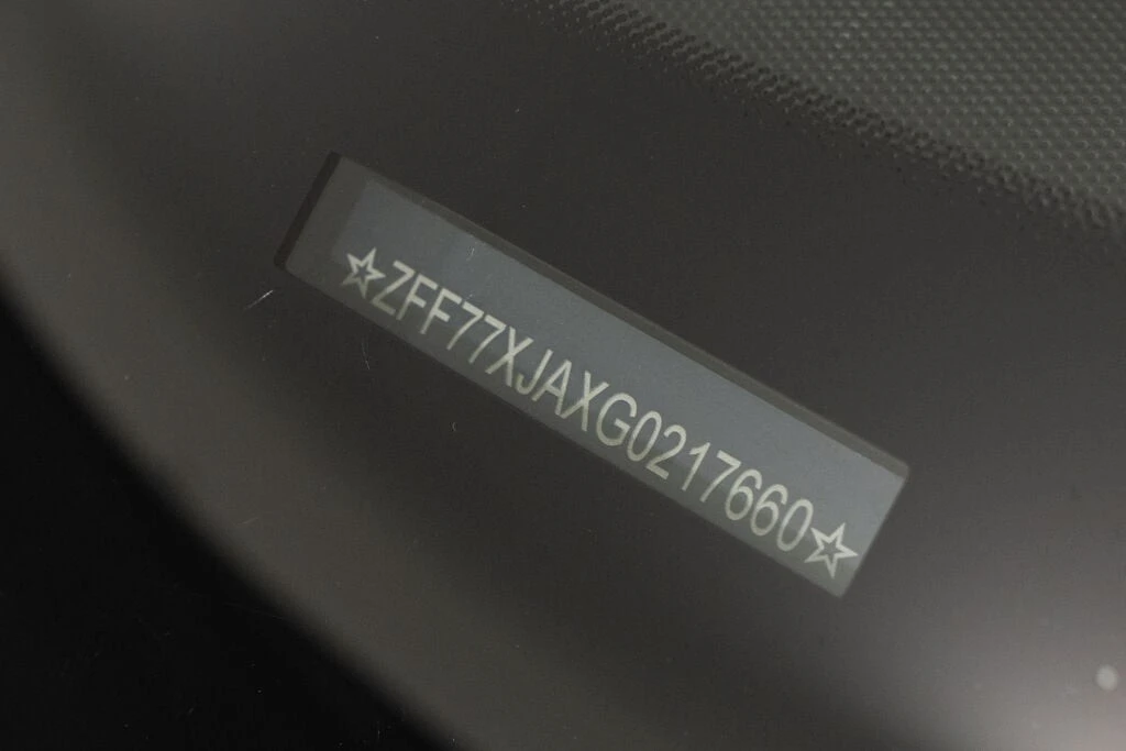 2016 Ferrari California T - Image 24 of 31