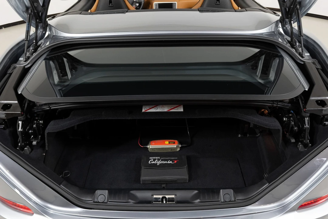 2016 Ferrari California T - Image 18 of 31