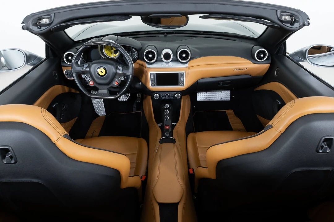 2016 Ferrari California T - Image 19 of 31