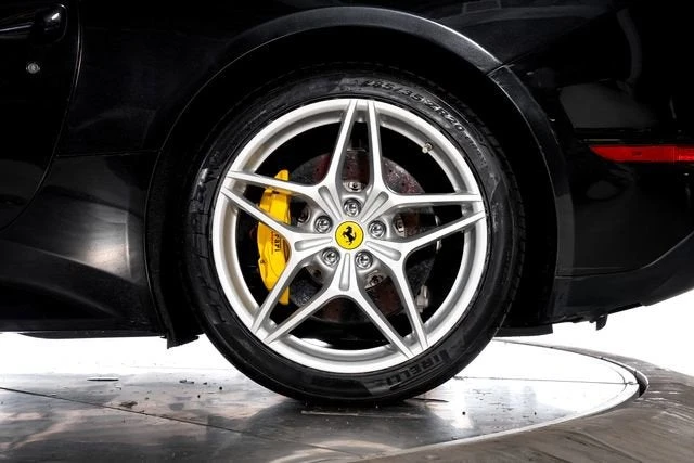2016 Ferrari California T - Image 18 of 31