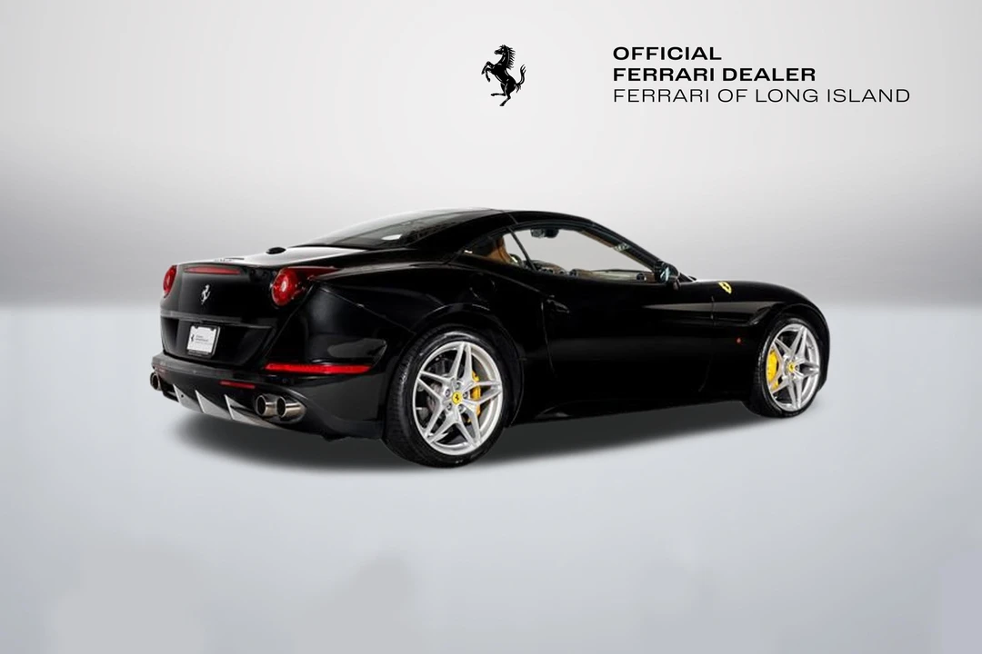 2016 Ferrari California T - Image 2 of 31