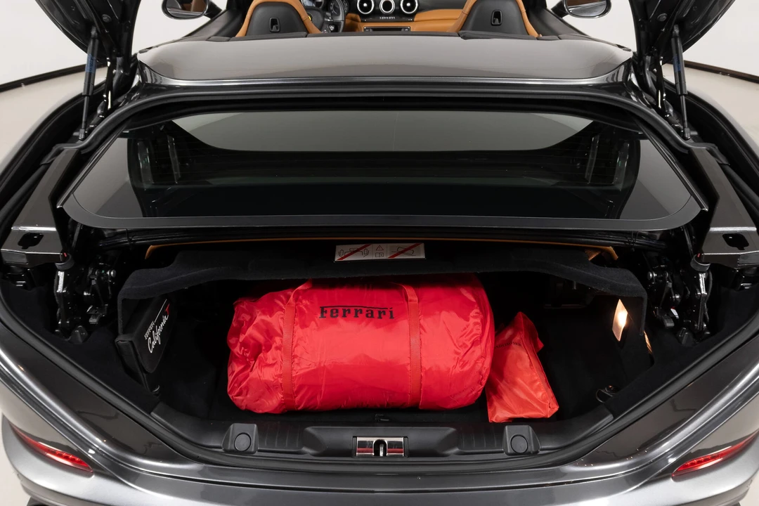 2016 Ferrari California T - Image 21 of 31