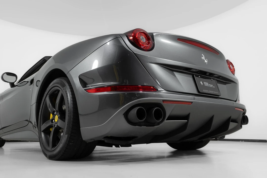 2016 Ferrari California T - Image 18 of 31