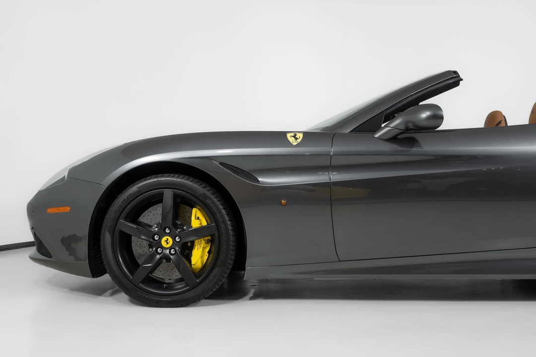 2016 Ferrari California T - Image 15 of 31