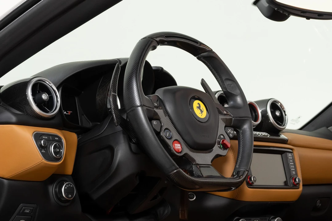2016 Ferrari California T - Image 31 of 31