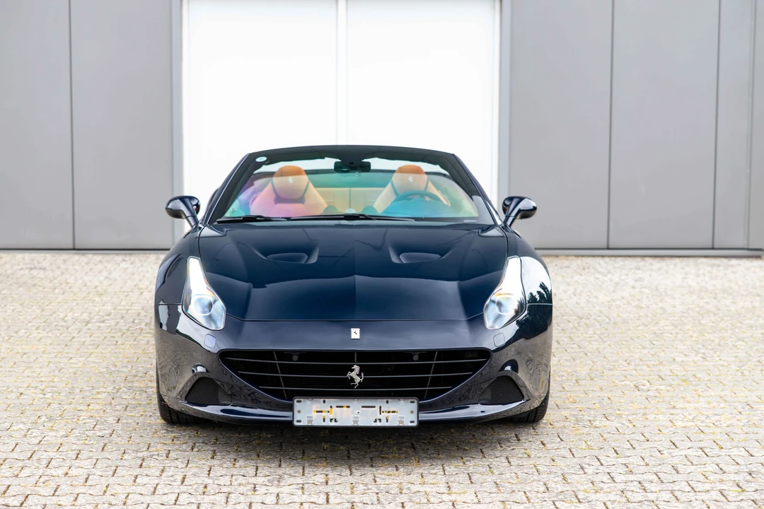 2016 Ferrari California T - Image 26 of 31