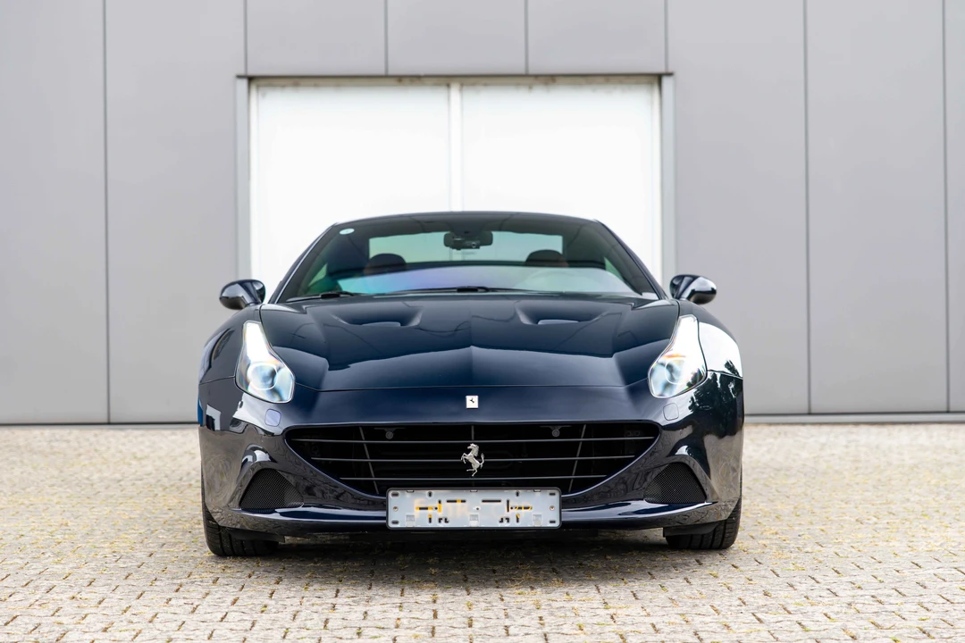 2016 Ferrari California T - Image 18 of 31