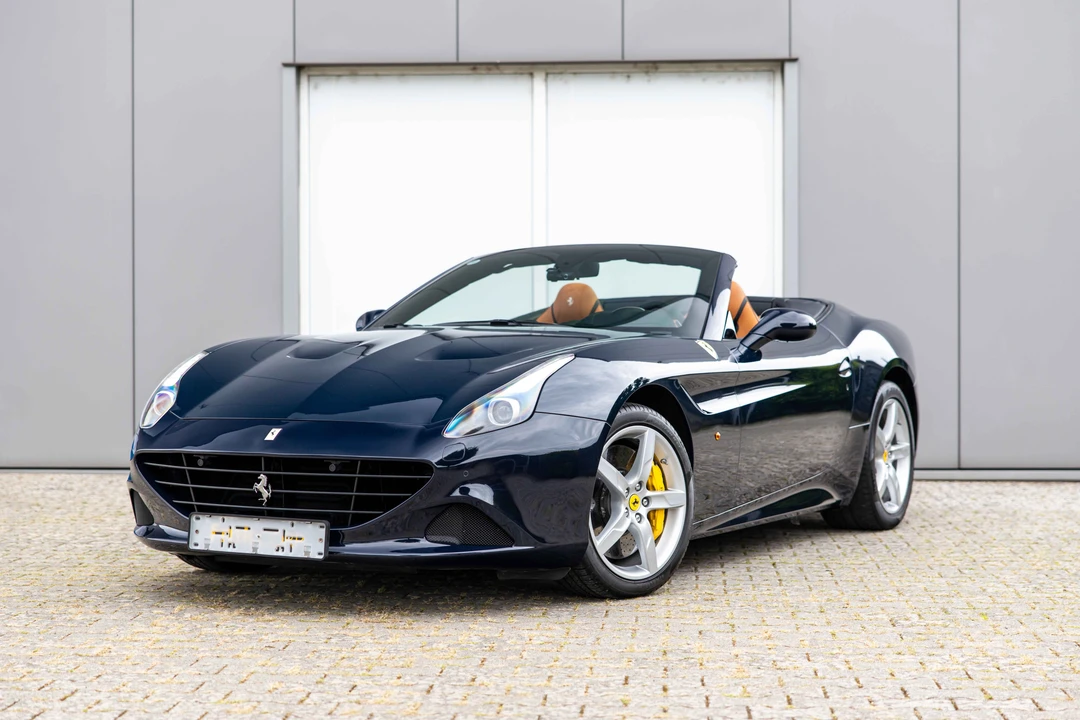 2016 Ferrari California T - Image 9 of 31