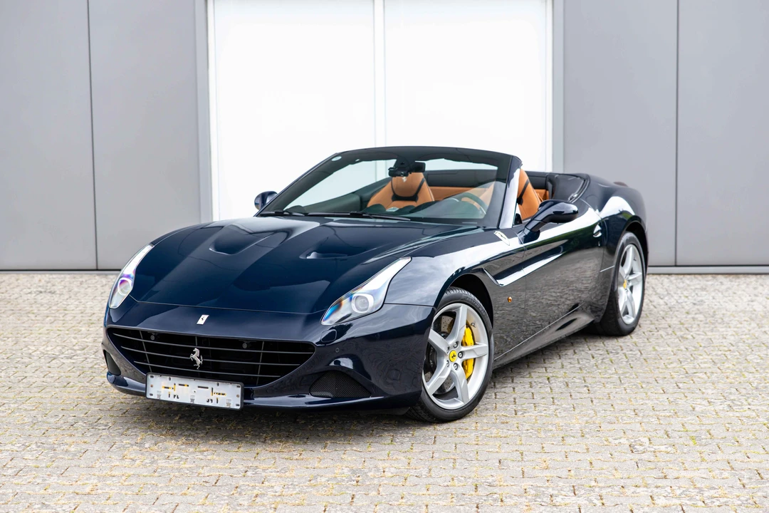 2016 Ferrari California T - Image 17 of 31