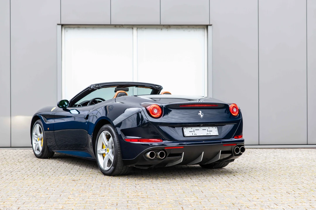 2016 Ferrari California T - Image 7 of 31