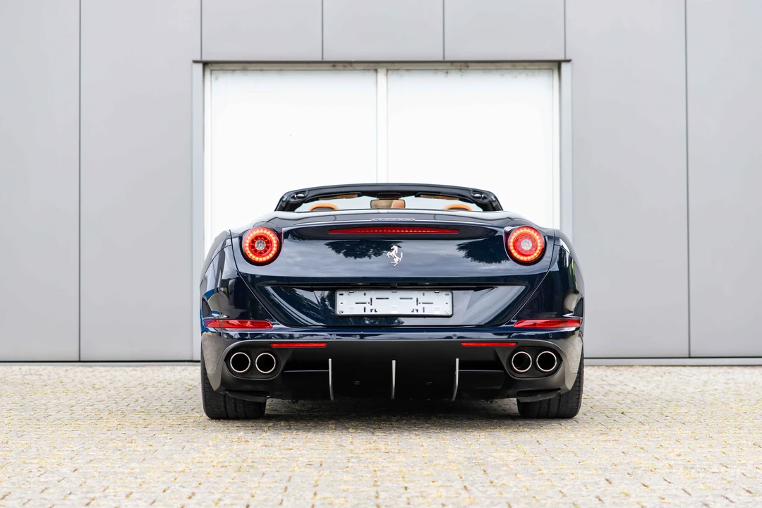 2016 Ferrari California T - Image 6 of 31