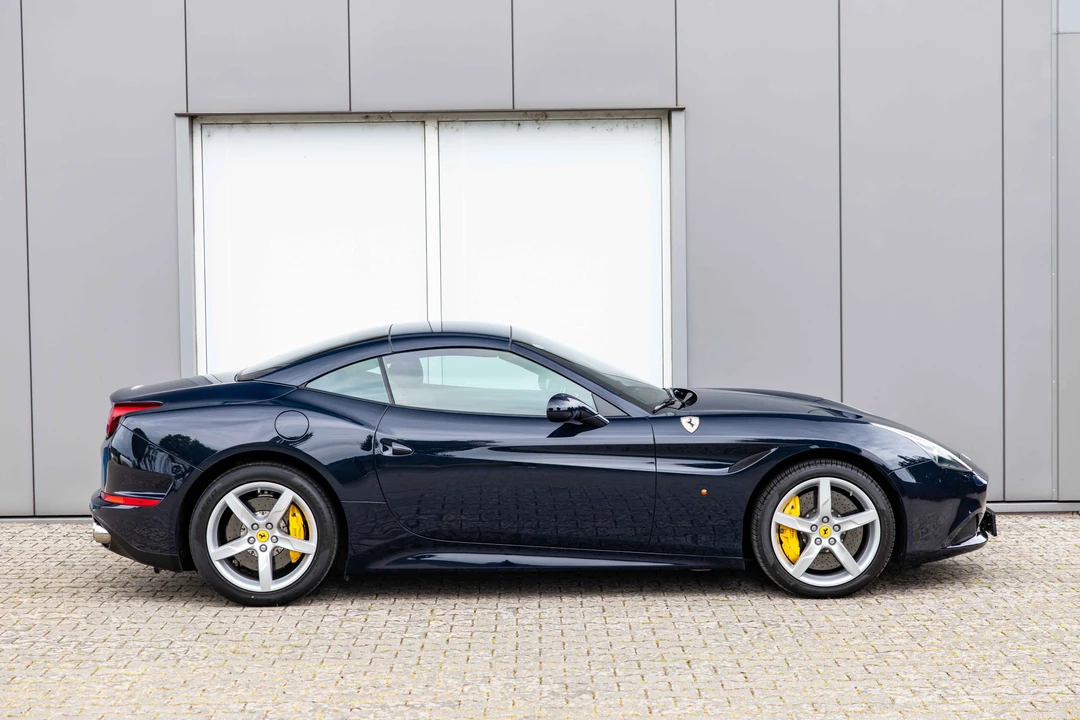 2016 Ferrari California T - Image 29 of 31