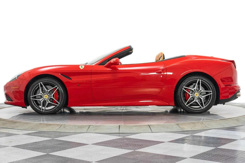 2016 Ferrari California T - Image 5 of 15