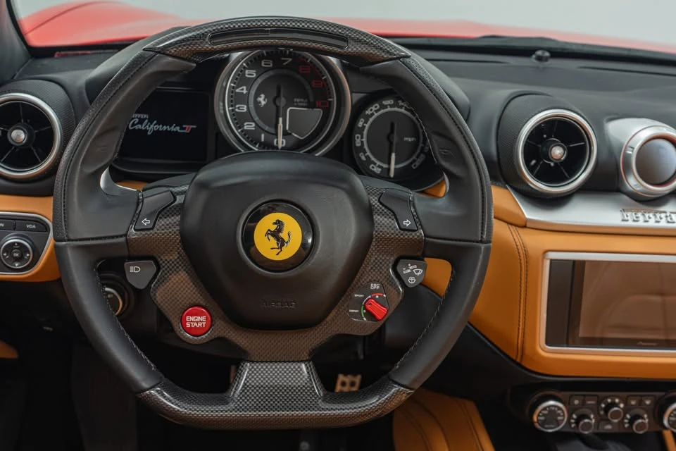 2016 Ferrari California T - Image 11 of 15