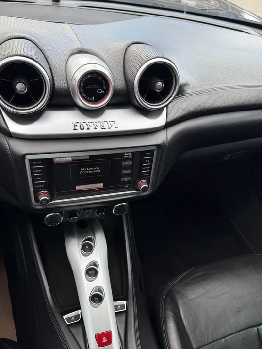 2016 Ferrari California T - Image 15 of 20