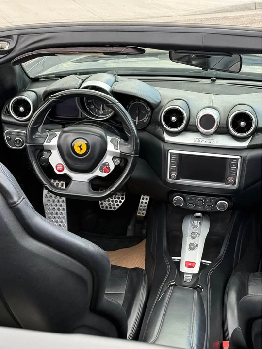 2016 Ferrari California T - Image 18 of 20