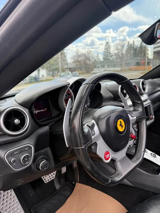 2016 Ferrari California T - Image 15 of 20
