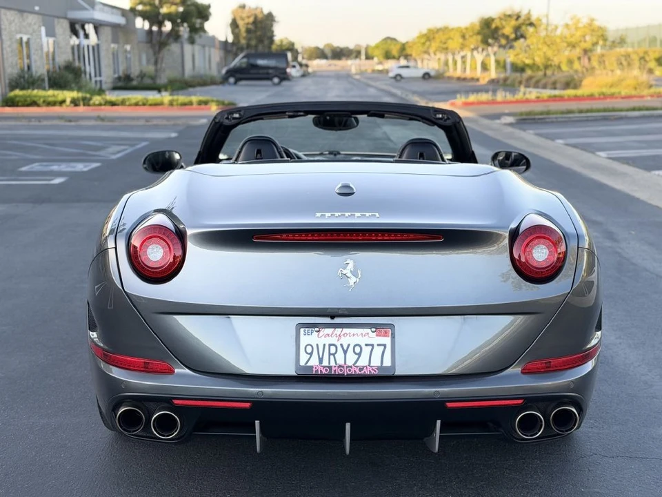 2016 Ferrari California T - Image 6 of 31