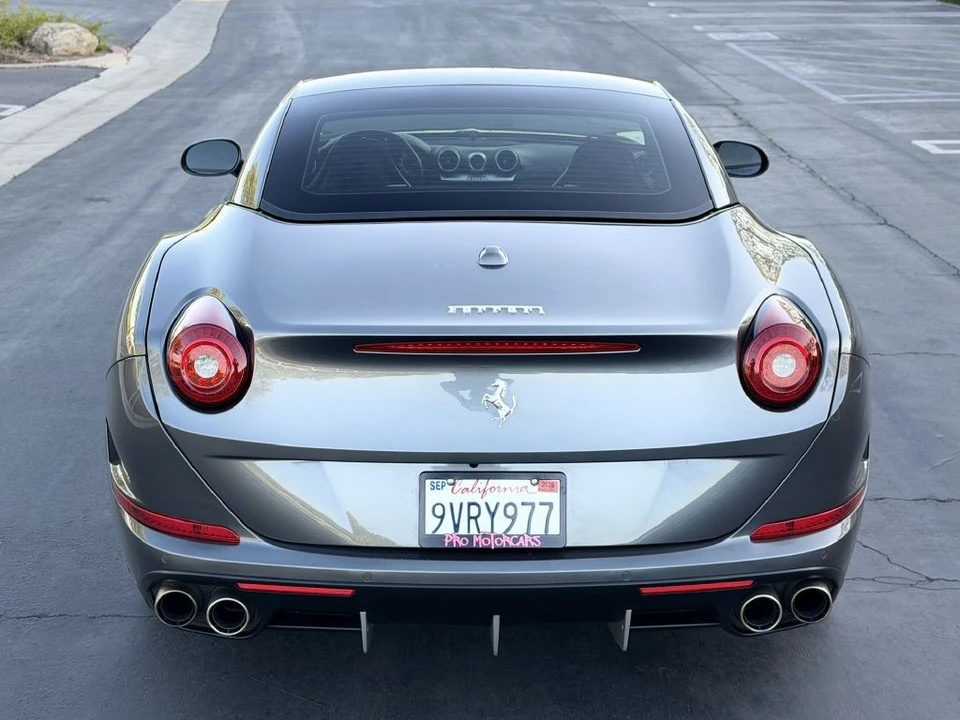 2016 Ferrari California T - Image 16 of 31