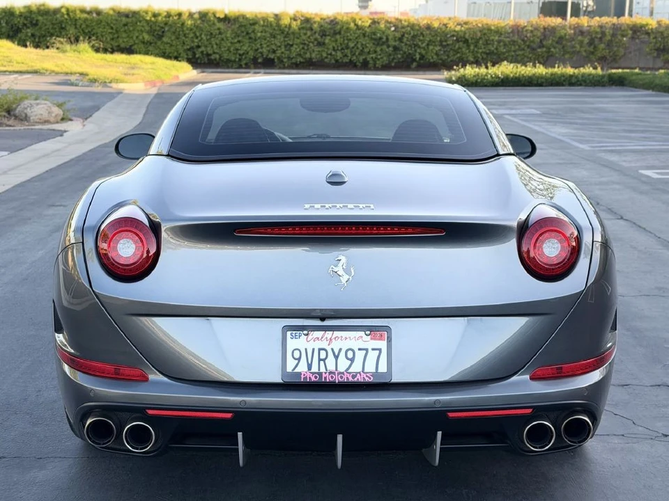 2016 Ferrari California T - Image 9 of 31