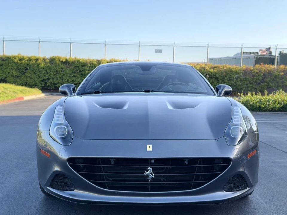 2016 Ferrari California T - Image 3 of 31