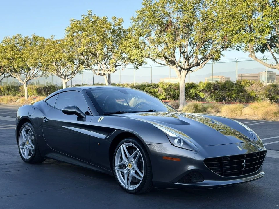 2016 Ferrari California T - Image 17 of 31